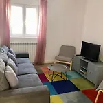 Apartment Fm